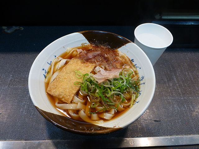 きしめん (ก๋วยเตี๋ยวแบน): "สายใยแห่งรสชาติ"