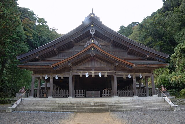 美保神社(ศาลเจ้าไมโฮ): เสน่ห์แห่งศรัทธาในสายลมแห่งประวัติศาสตร์