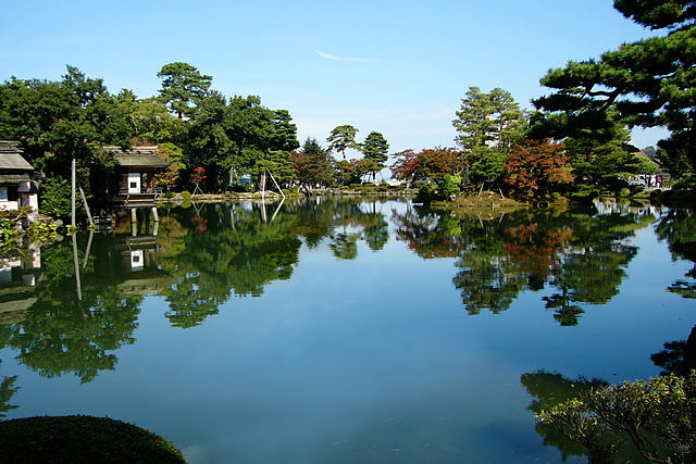兼六園(สวนหกประการ): สวนแห่งความสงบและเสน่ห์แห่งฤดูกาล
