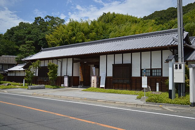 海と島の歴史資料館(พิพิธภัณฑ์ประวัติศาสตร์ทะเลและเกาะ): "เสียงคลื่นเล่าเรื่องราว"