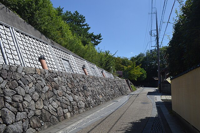 三州高浜鬼みち(เส้นทางปีศาจแห่งท่ามกลางคลื่น): เสน่ห์แห่งความลึกลับในสายลม