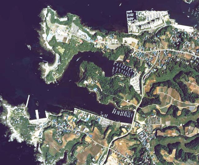 油壺(หลุมแห่งน้ำมัน): สายน้ำแห่งความสงบ