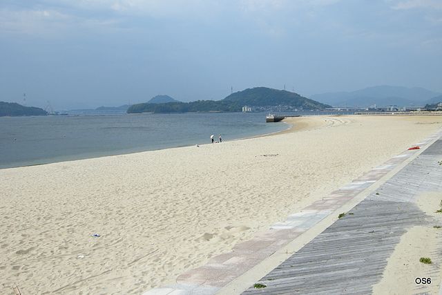 ベイサイドビーチ坂(ชายหาดริมอ่าว) : เสน่ห์แห่งคลื่นและทราย