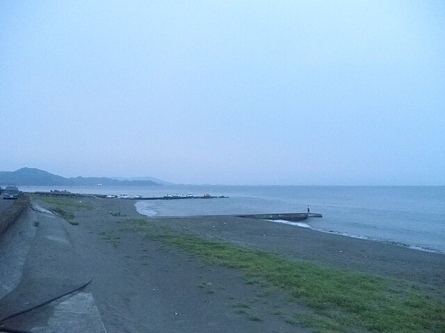 大手海岸 (小松島市)(ชายหาดใหญ่แห่งความงาม): คลื่นแห่งความฝัน